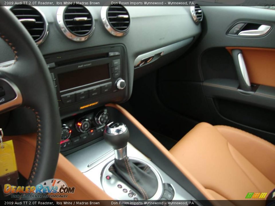 2009 Audi TT 2.0T Roadster Ibis White / Madras Brown Photo #30