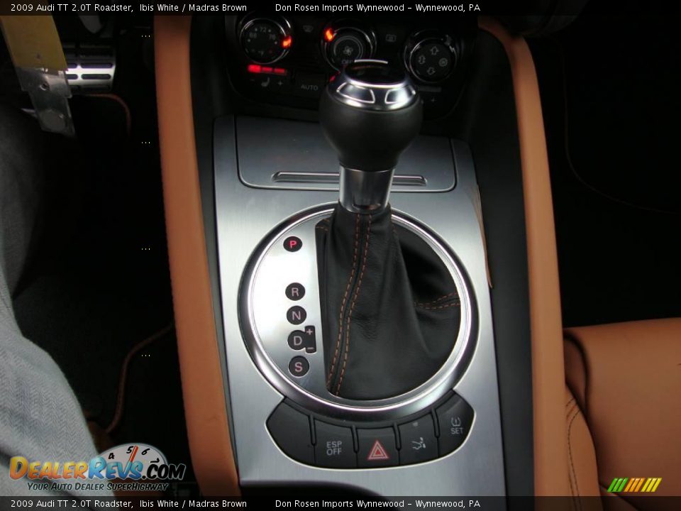 2009 Audi TT 2.0T Roadster Ibis White / Madras Brown Photo #32