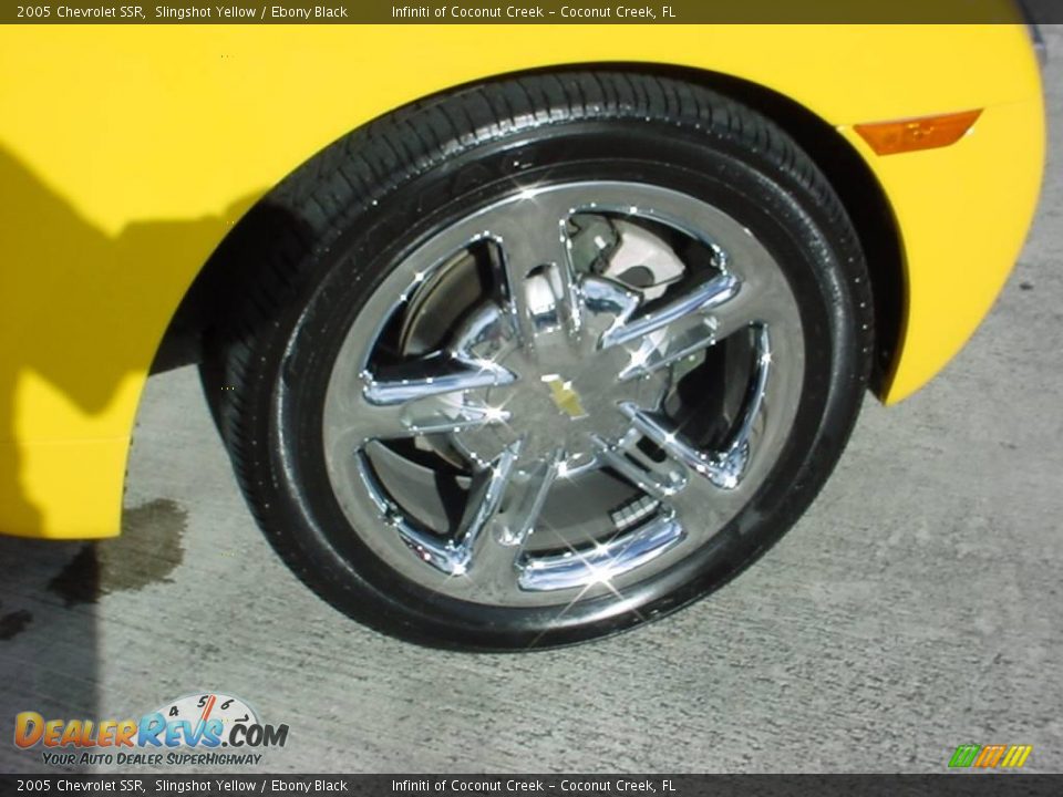 2005 Chevrolet SSR Slingshot Yellow / Ebony Black Photo #14