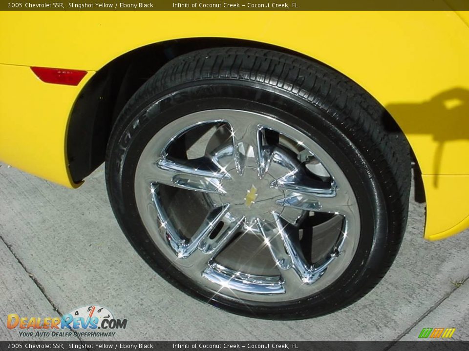 2005 Chevrolet SSR Slingshot Yellow / Ebony Black Photo #15