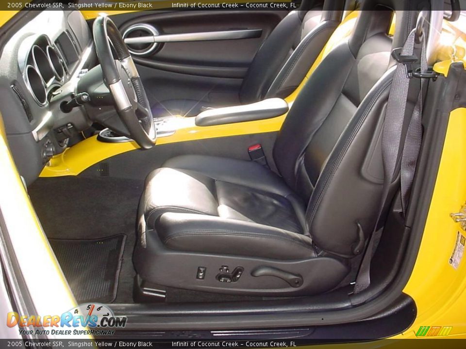 2005 Chevrolet SSR Slingshot Yellow / Ebony Black Photo #17