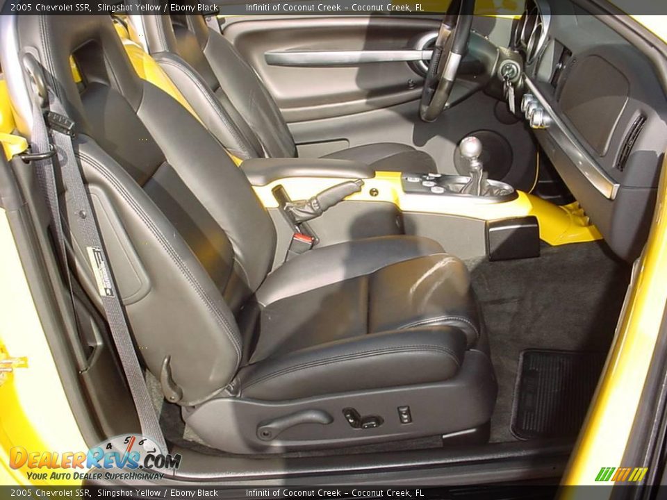 2005 Chevrolet SSR Slingshot Yellow / Ebony Black Photo #19