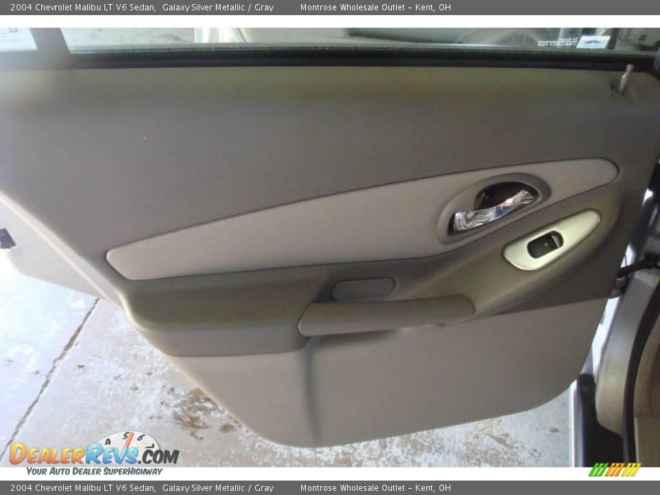2004 Chevrolet Malibu LT V6 Sedan Galaxy Silver Metallic / Gray Photo #14