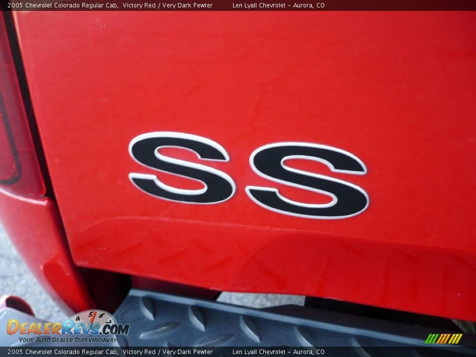 2005 Chevrolet Colorado Regular Cab Victory Red / Very Dark Pewter Photo #11