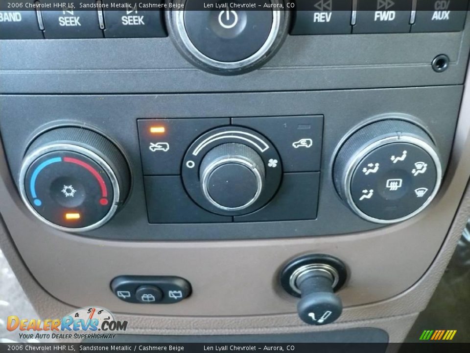 2006 Chevrolet HHR LS Sandstone Metallic / Cashmere Beige Photo #24