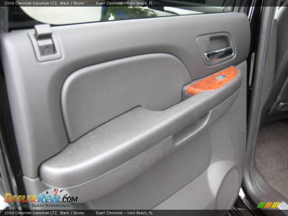 2009 Chevrolet Suburban LTZ Black / Ebony Photo #10