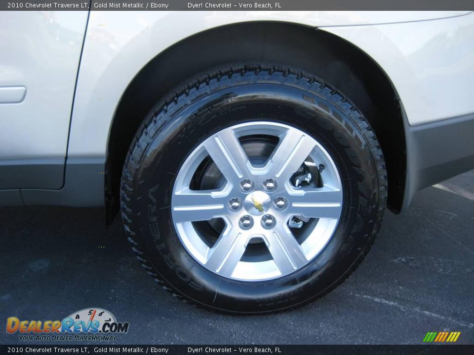 2010 Chevrolet Traverse LT Gold Mist Metallic / Ebony Photo #4
