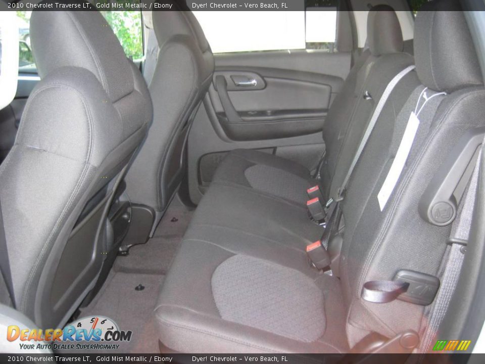 2010 Chevrolet Traverse LT Gold Mist Metallic / Ebony Photo #7