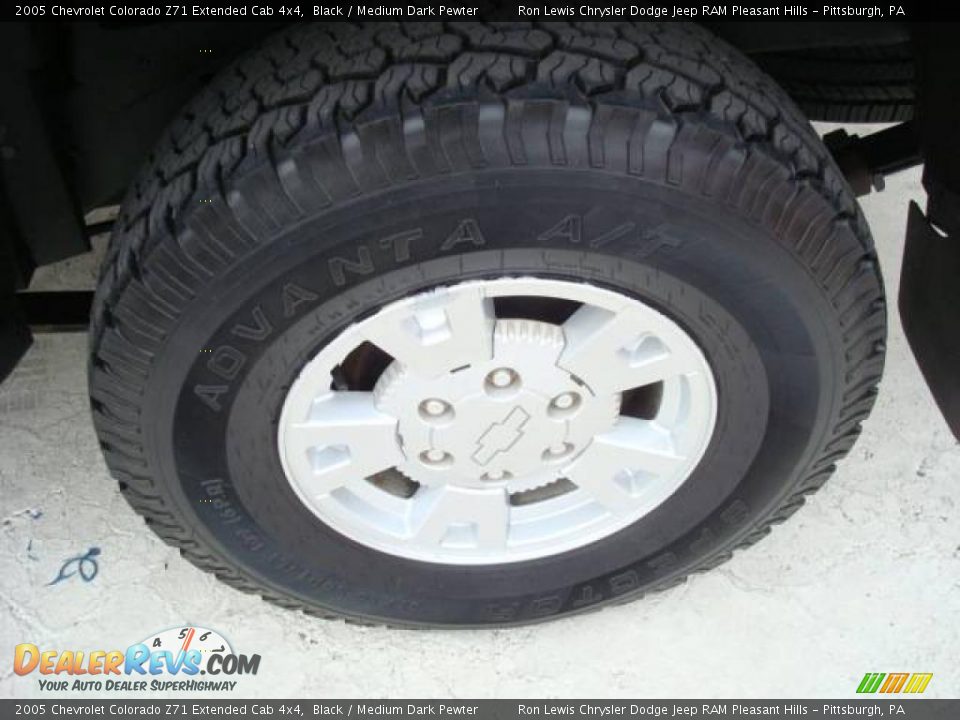 2005 Chevrolet Colorado Z71 Extended Cab 4x4 Black / Medium Dark Pewter Photo #10