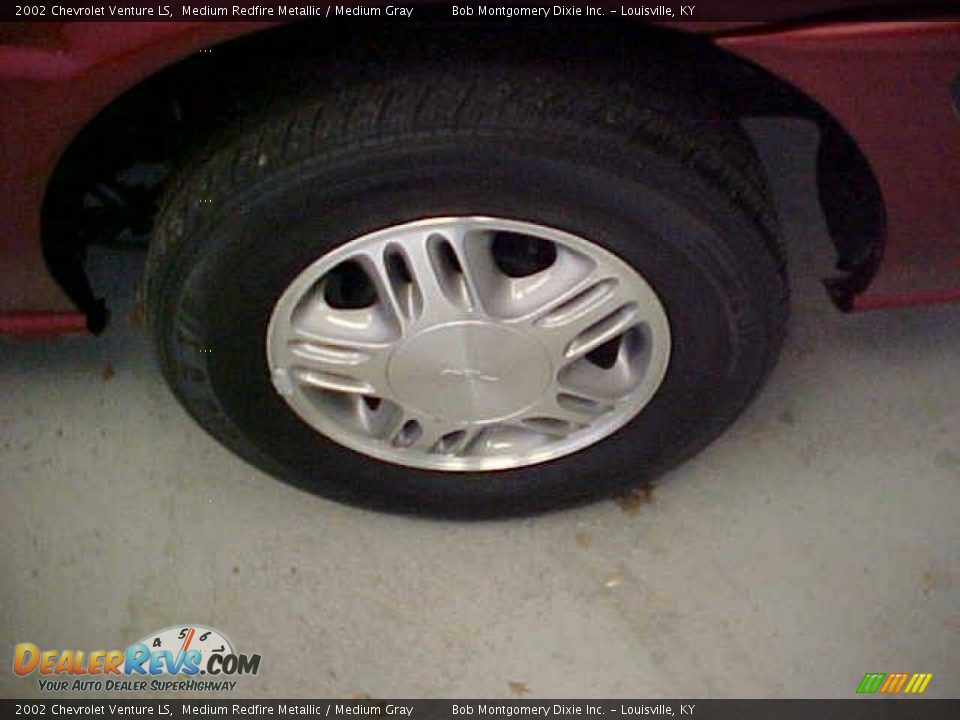 2002 Chevrolet Venture LS Medium Redfire Metallic / Medium Gray Photo #16