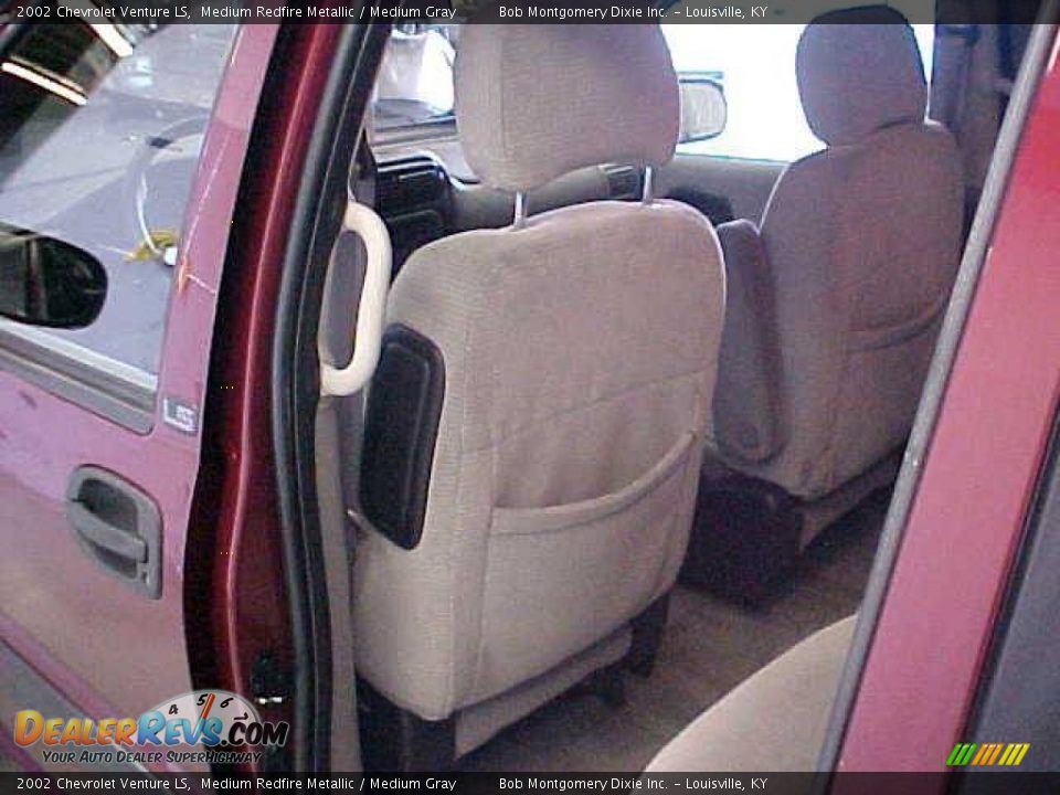2002 Chevrolet Venture LS Medium Redfire Metallic / Medium Gray Photo #18