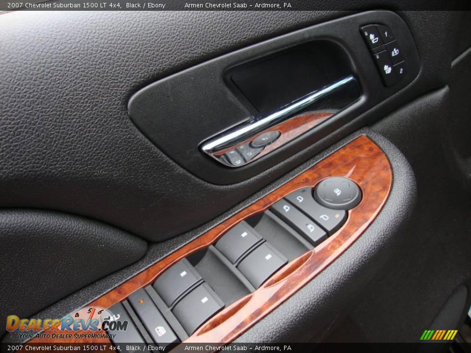 2007 Chevrolet Suburban 1500 LT 4x4 Black / Ebony Photo #14