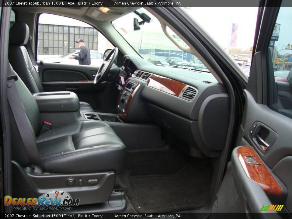 2007 Chevrolet Suburban 1500 LT 4x4 Black / Ebony Photo #19