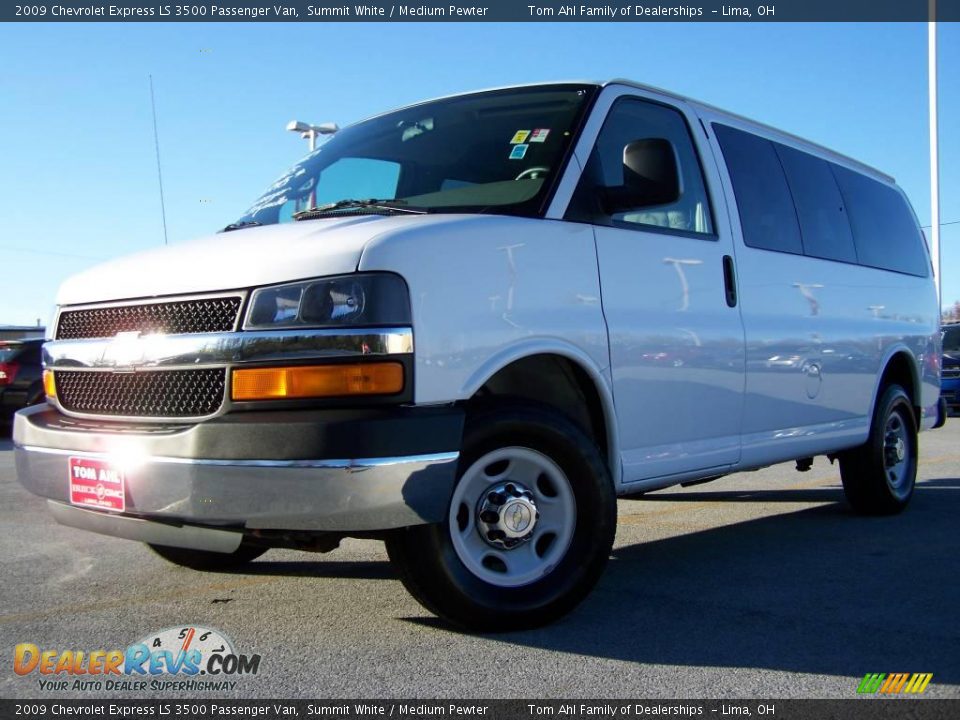2009 Chevrolet Express LS 3500 Passenger Van Summit White / Medium Pewter Photo #5