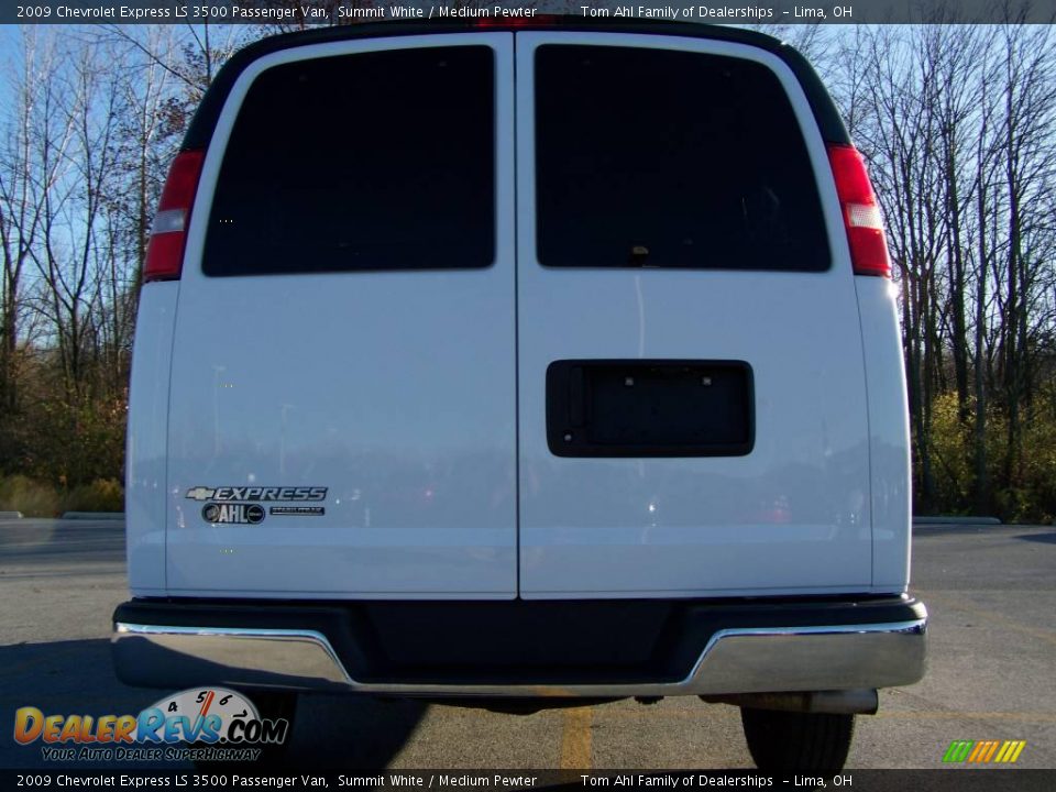 2009 Chevrolet Express LS 3500 Passenger Van Summit White / Medium Pewter Photo #6