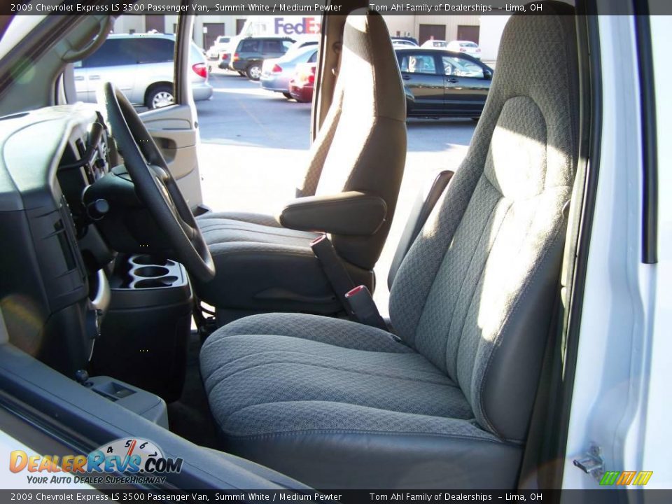 2009 Chevrolet Express LS 3500 Passenger Van Summit White / Medium Pewter Photo #9