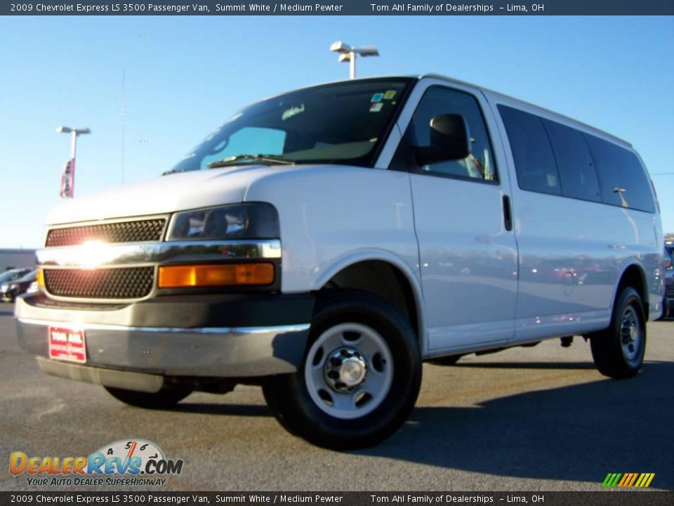 2009 Chevrolet Express LS 3500 Passenger Van Summit White / Medium Pewter Photo #5