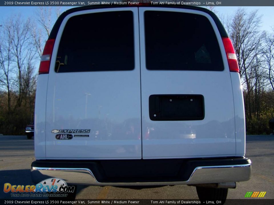 2009 Chevrolet Express LS 3500 Passenger Van Summit White / Medium Pewter Photo #6