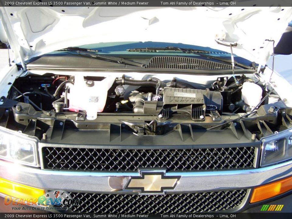 2009 Chevrolet Express LS 3500 Passenger Van Summit White / Medium Pewter Photo #17