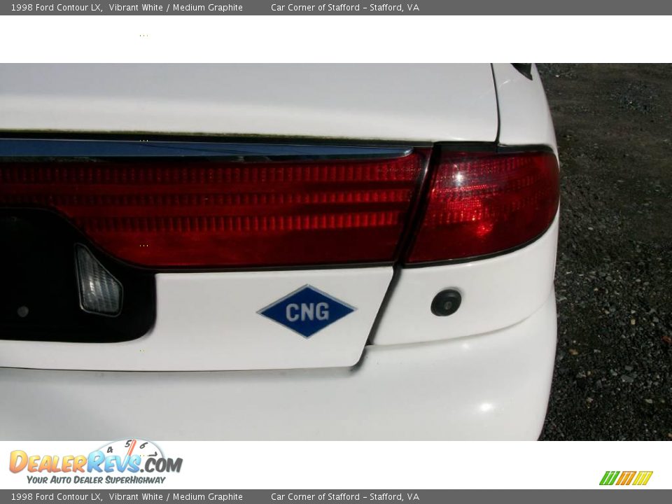 1998 Ford Contour LX Vibrant White / Medium Graphite Photo #4