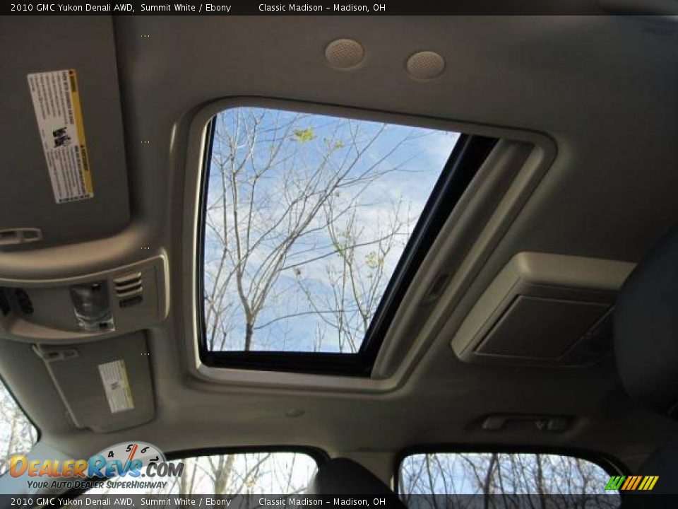 2010 GMC Yukon Denali AWD Summit White / Ebony Photo #10