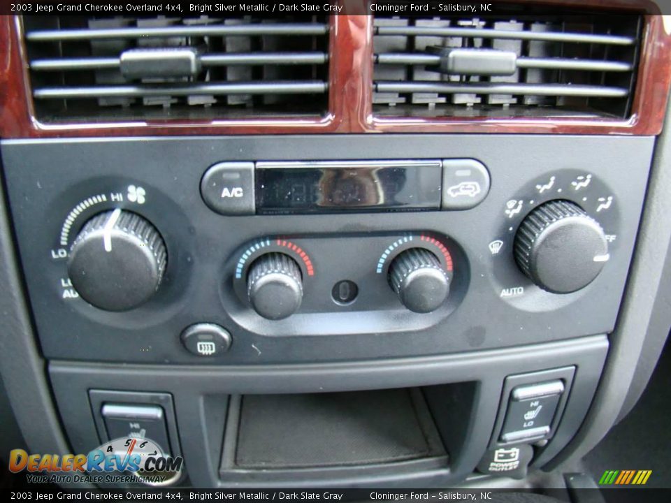 2003 Jeep Grand Cherokee Overland 4x4 Bright Silver Metallic / Dark Slate Gray Photo #23