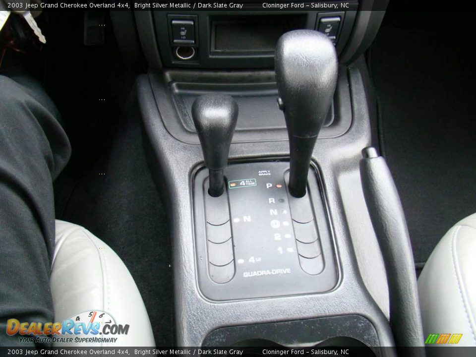 2003 Jeep Grand Cherokee Overland 4x4 Bright Silver Metallic / Dark Slate Gray Photo #25
