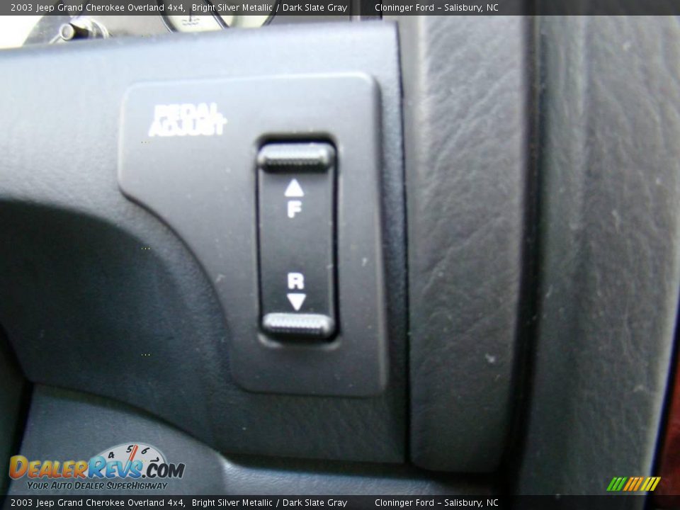 2003 Jeep Grand Cherokee Overland 4x4 Bright Silver Metallic / Dark Slate Gray Photo #27