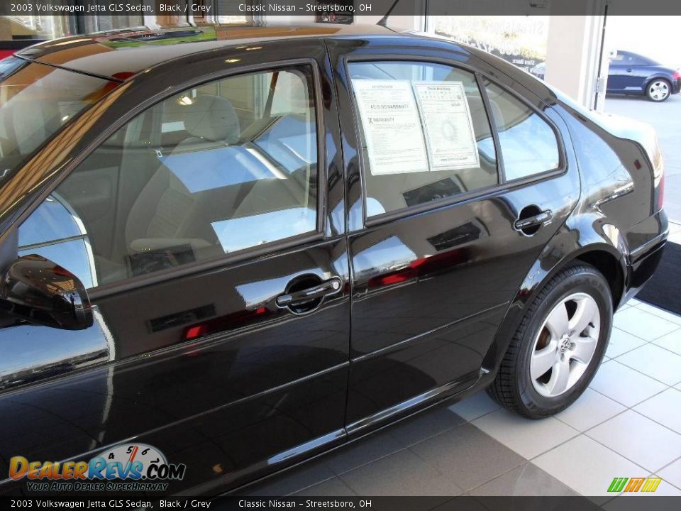 2003 Volkswagen Jetta GLS Sedan Black / Grey Photo #8