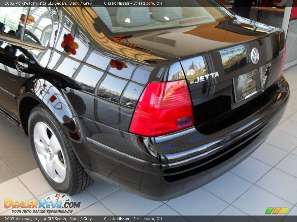 2003 Volkswagen Jetta GLS Sedan Black / Grey Photo #9