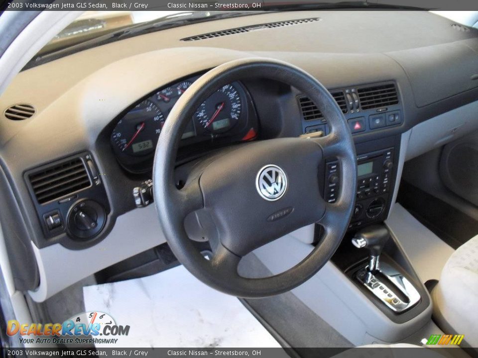 2003 Volkswagen Jetta GLS Sedan Black / Grey Photo #15