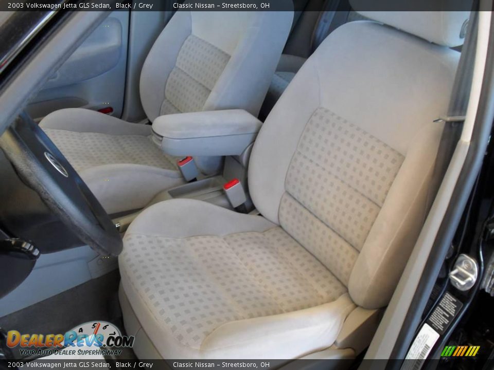2003 Volkswagen Jetta GLS Sedan Black / Grey Photo #16