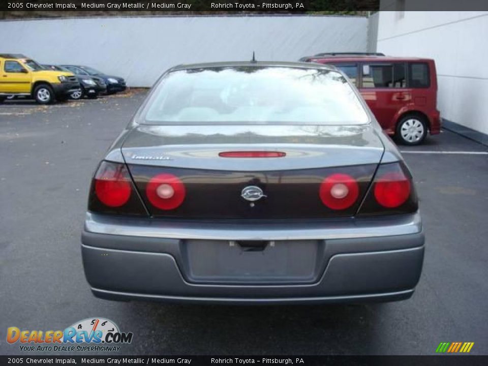 2005 Chevrolet Impala Medium Gray Metallic / Medium Gray Photo #3