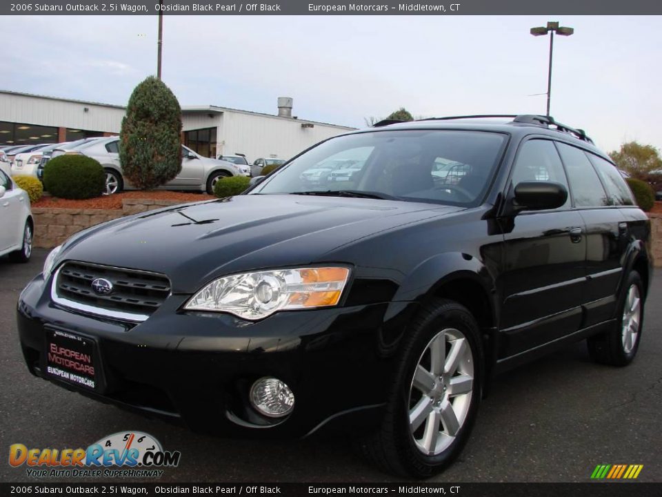 2006 Subaru Outback 2.5i Wagon Obsidian Black Pearl / Off Black Photo #1