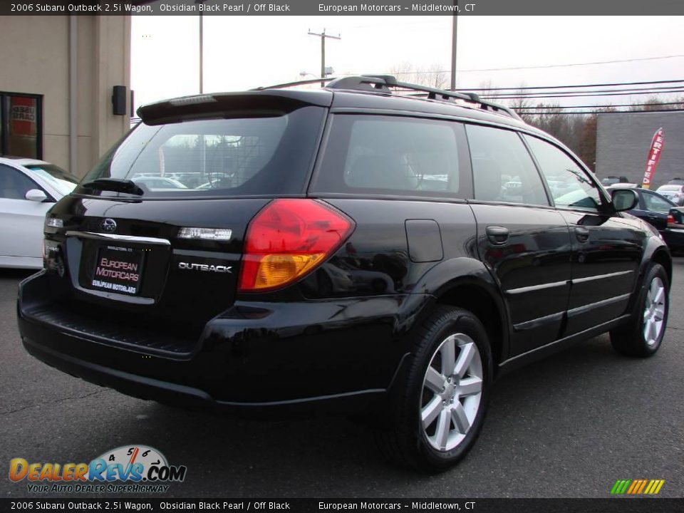 2006 Subaru Outback 2.5i Wagon Obsidian Black Pearl / Off Black Photo #4