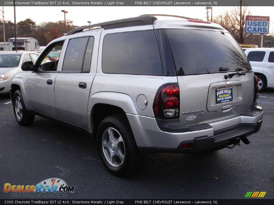 2006 Chevrolet TrailBlazer EXT LS 4x4 Silverstone Metallic / Light Gray Photo #5