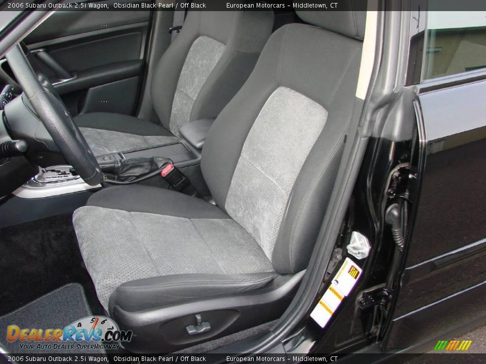 2006 Subaru Outback 2.5i Wagon Obsidian Black Pearl / Off Black Photo #10