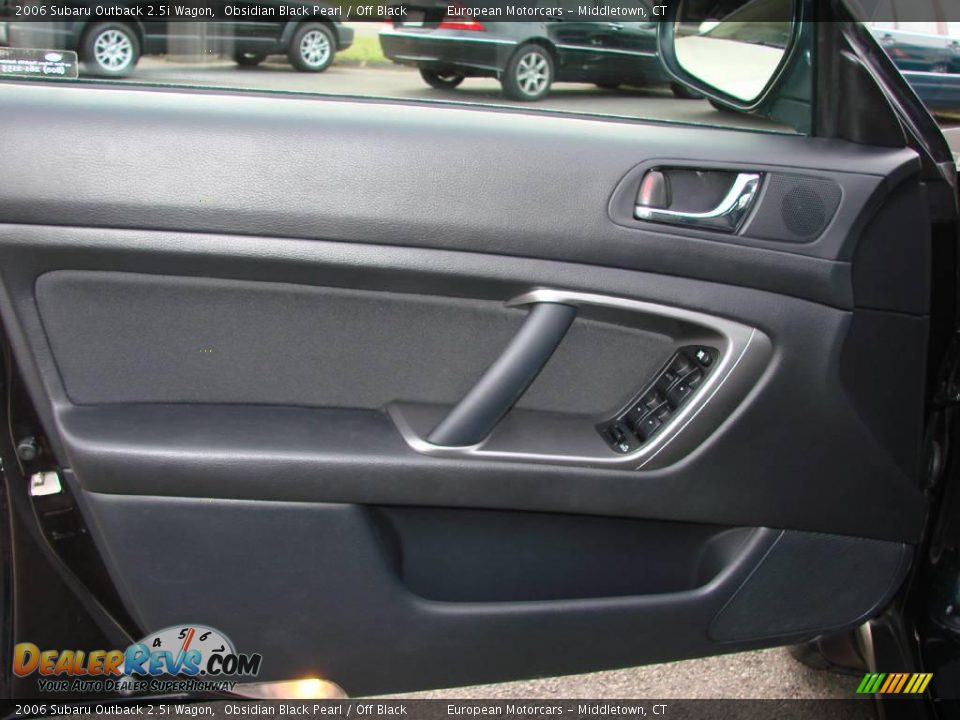 2006 Subaru Outback 2.5i Wagon Obsidian Black Pearl / Off Black Photo #20