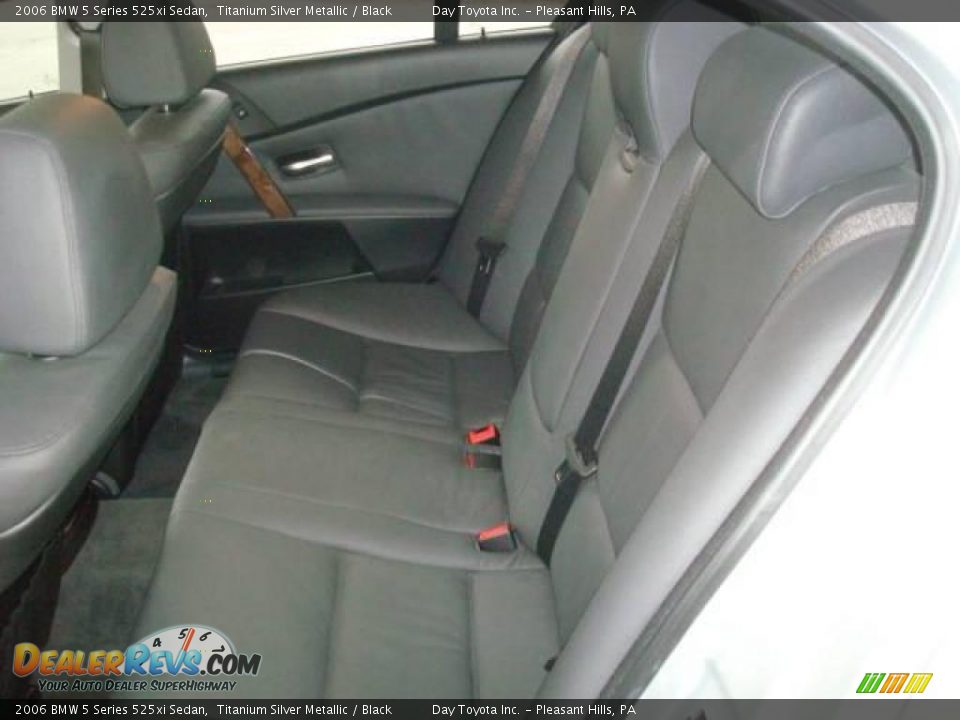 2006 BMW 5 Series 525xi Sedan Titanium Silver Metallic / Black Photo #9