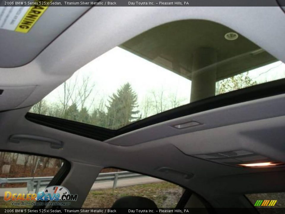 2006 BMW 5 Series 525xi Sedan Titanium Silver Metallic / Black Photo #12