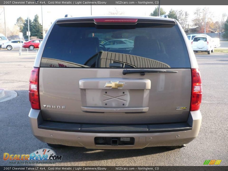 2007 Chevrolet Tahoe LT 4x4 Gold Mist Metallic / Light Cashmere/Ebony Photo #4