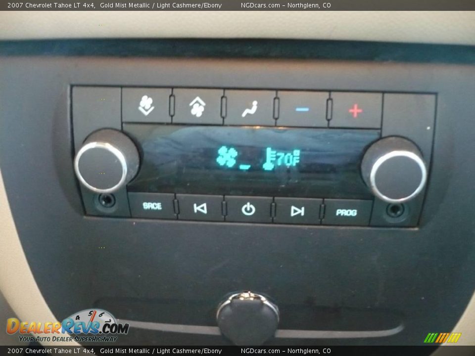 2007 Chevrolet Tahoe LT 4x4 Gold Mist Metallic / Light Cashmere/Ebony Photo #11
