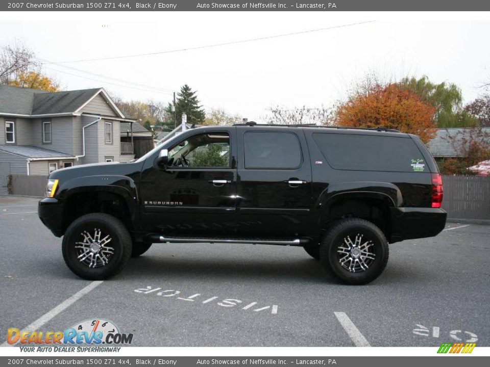 2007 Chevrolet Suburban 1500 Z71 4x4 Black / Ebony Photo #2