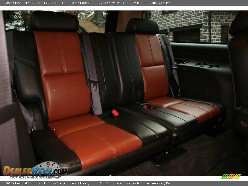 2007 Chevrolet Suburban 1500 Z71 4x4 Black / Ebony Photo #32