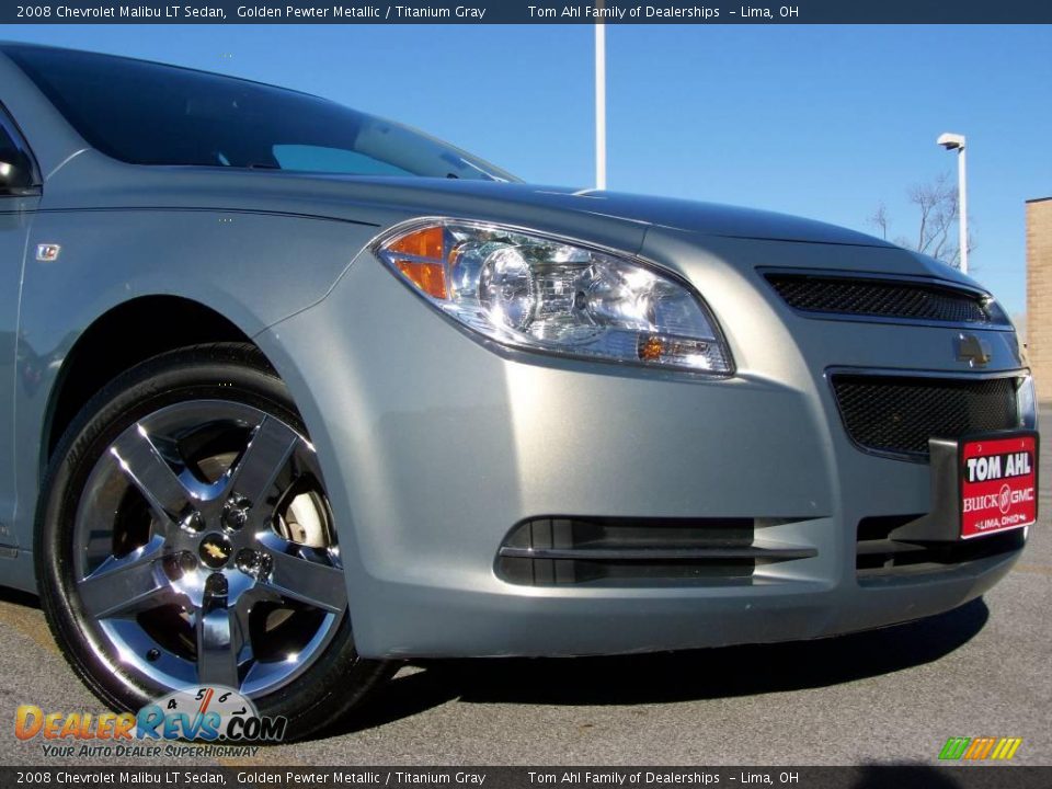 2008 Chevrolet Malibu LT Sedan Golden Pewter Metallic / Titanium Gray Photo #2
