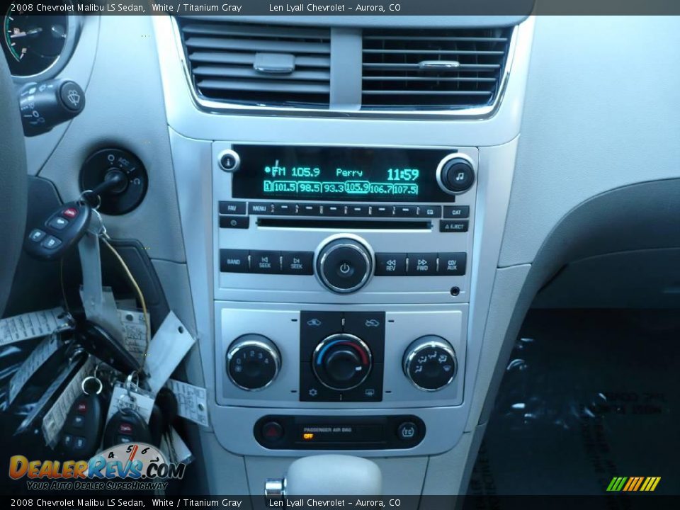 2008 Chevrolet Malibu LS Sedan White / Titanium Gray Photo #18