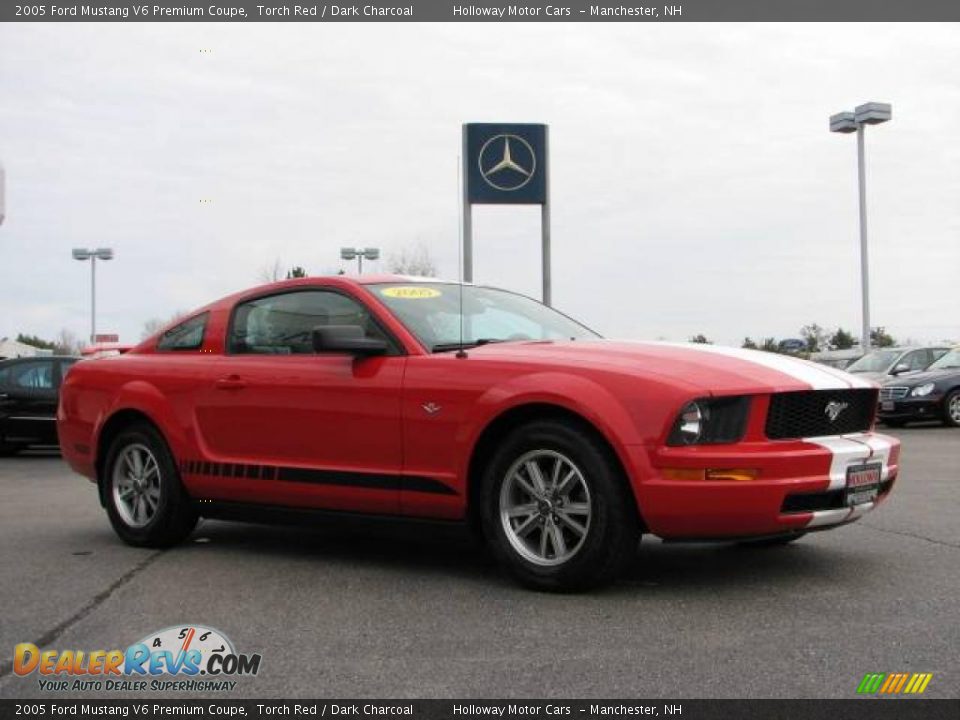 2005 Ford Mustang V6 Premium Coupe Torch Red / Dark Charcoal Photo #3