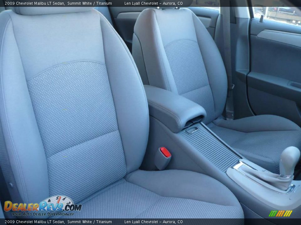 2009 Chevrolet Malibu LT Sedan Summit White / Titanium Photo #14