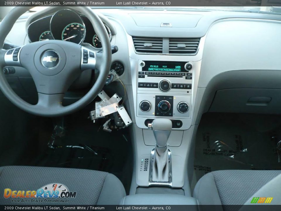 2009 Chevrolet Malibu LT Sedan Summit White / Titanium Photo #16
