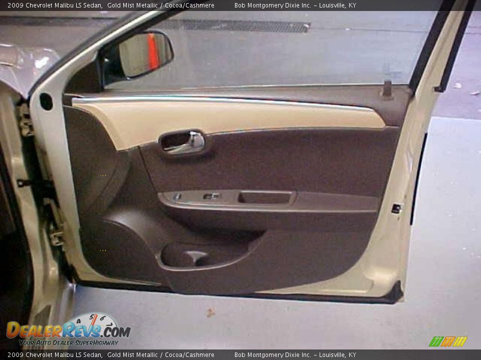 2009 Chevrolet Malibu LS Sedan Gold Mist Metallic / Cocoa/Cashmere Photo #6